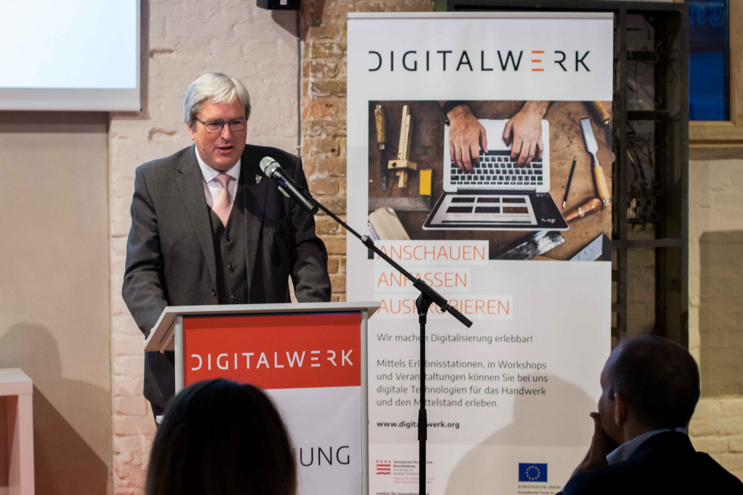 Wirtschaftsminister Jörg Steinbach